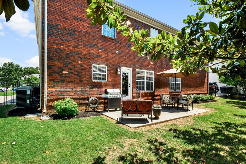 2009 Prestwick Dr, Murfreesboro, TN 37130