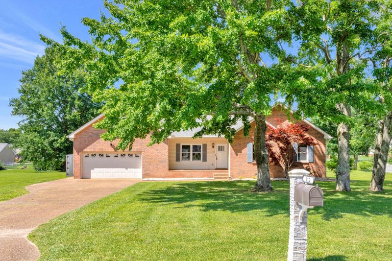 112 Grant Ct, Portland, TN 37148