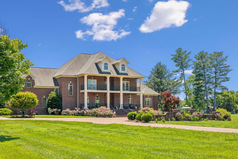 6035 River Trce, Nashville, TN 37218