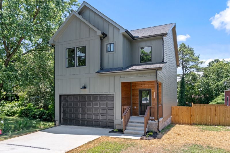 213 Willard Dr, Nashville, TN 37211