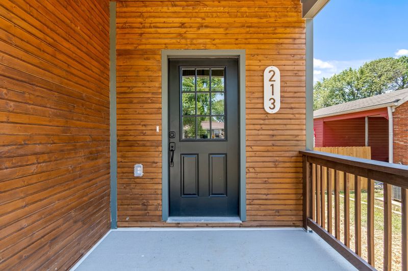 213 Willard Dr, Nashville, TN 37211