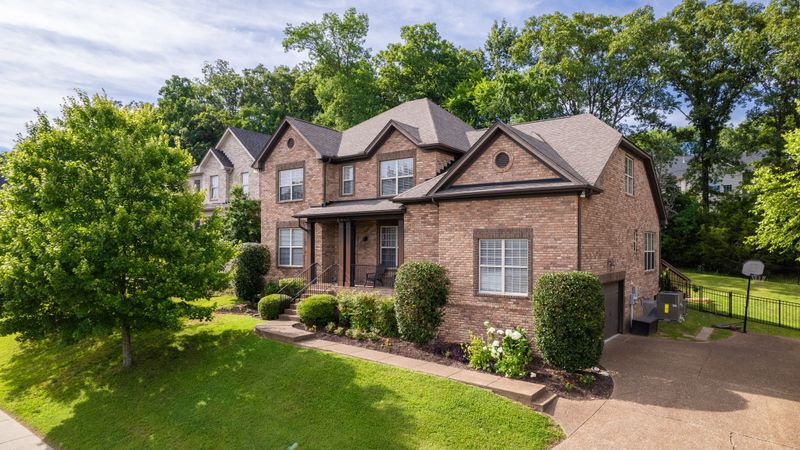 142 N Shadowhaven Way, Hendersonville, TN 37075