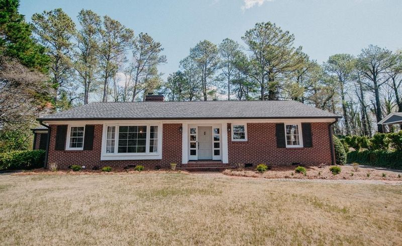 1005 Lakeshore Dr E, Dalton, GA 30720