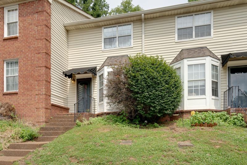 119 Spring Place Dr, Nashville, TN 37214