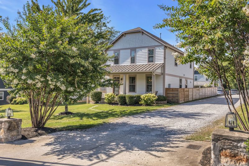 1621A Cahal Ave, Nashville, TN 37206