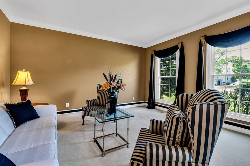 2432 W Clay Dr, Lebanon, TN 37087