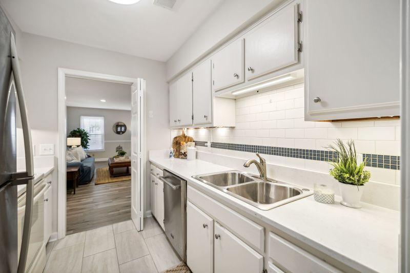 407 Siena Dr, Nashville, TN 37205