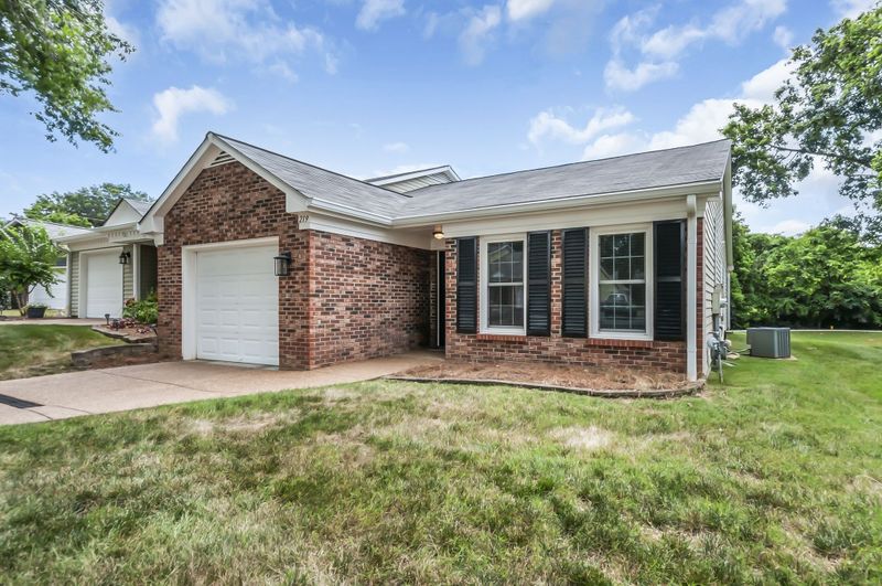219 Cana Cir, Nashville, TN 37205
