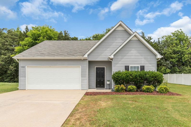 1418 Passage Dr, Murfreesboro, TN 37130