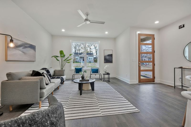 211 Queen Ave #A, Nashville, TN 37207
