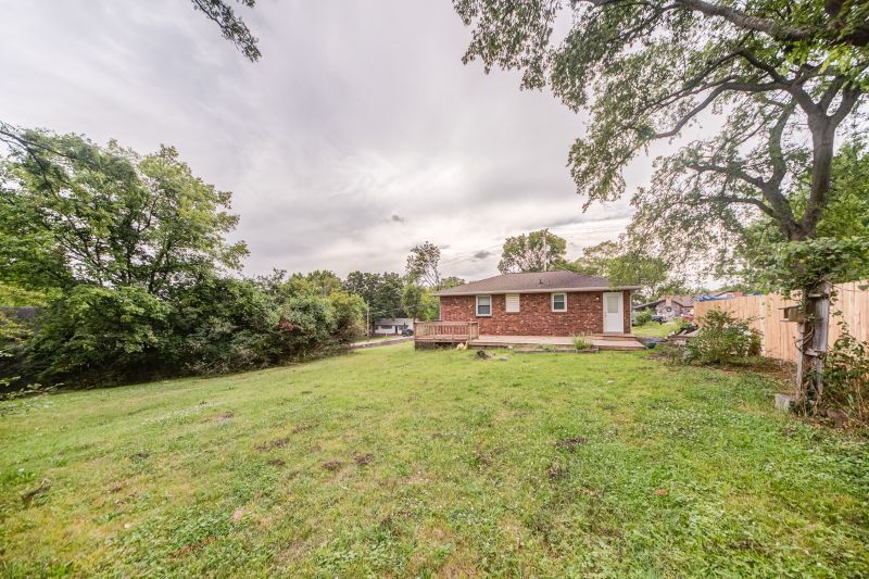 109 River Rd, Hendersonville, TN 37075