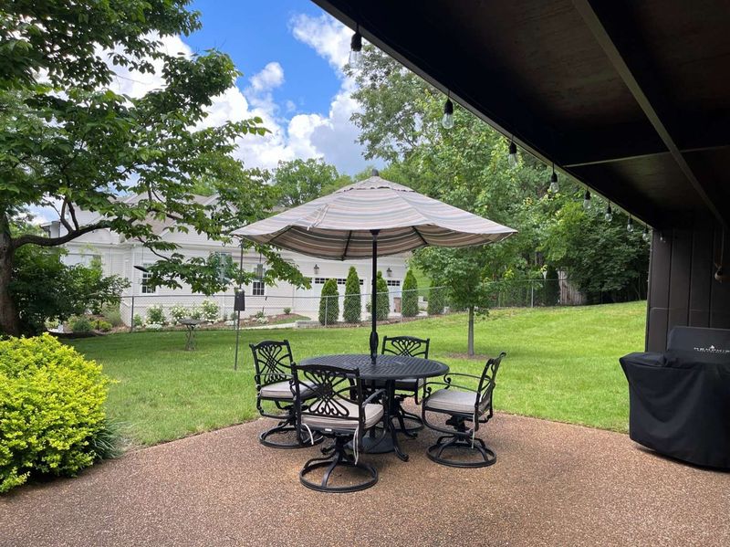 820 Russleo Dr, Nashville, TN 37209