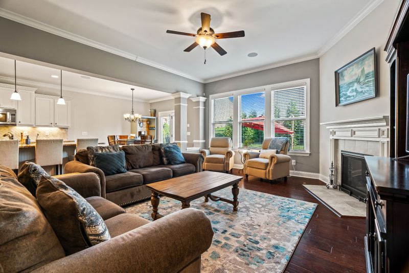 200 Carly Close E, Hendersonville, TN 37075