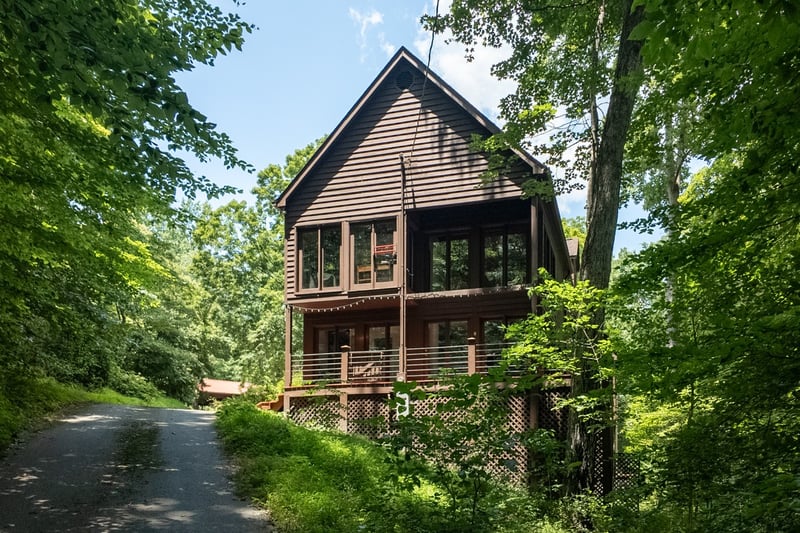 1053 Patterson Dr, Kingston Springs, TN 37082
