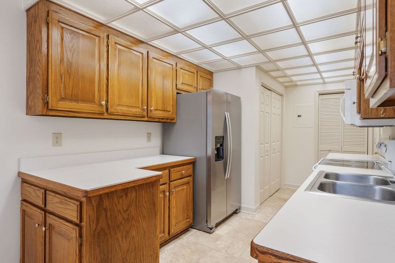 9003 Sawyer Brown Rd, Nashville, TN 37221