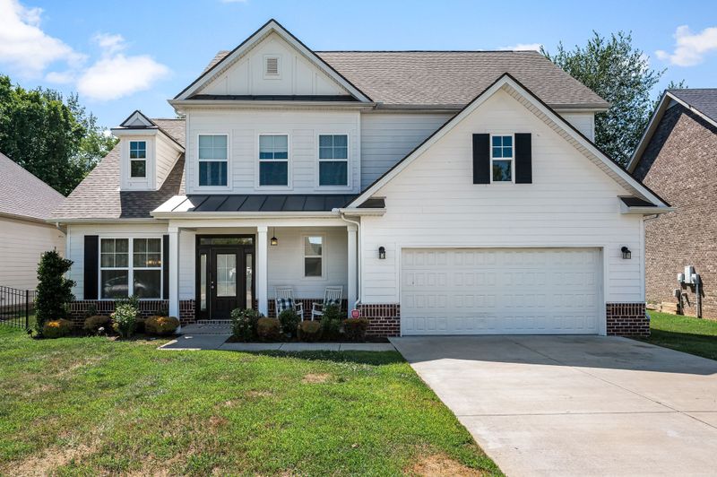 5246 Starnes Dr, Murfreesboro, TN 37128