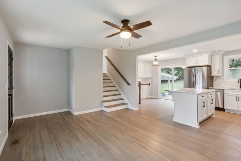 131 Two Valley Rd, Hendersonville, TN 37075