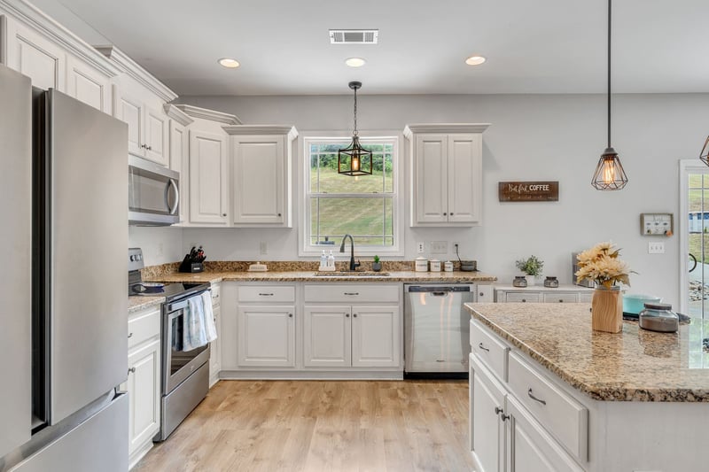 8565 Statesville Rd, Watertown, TN 37184