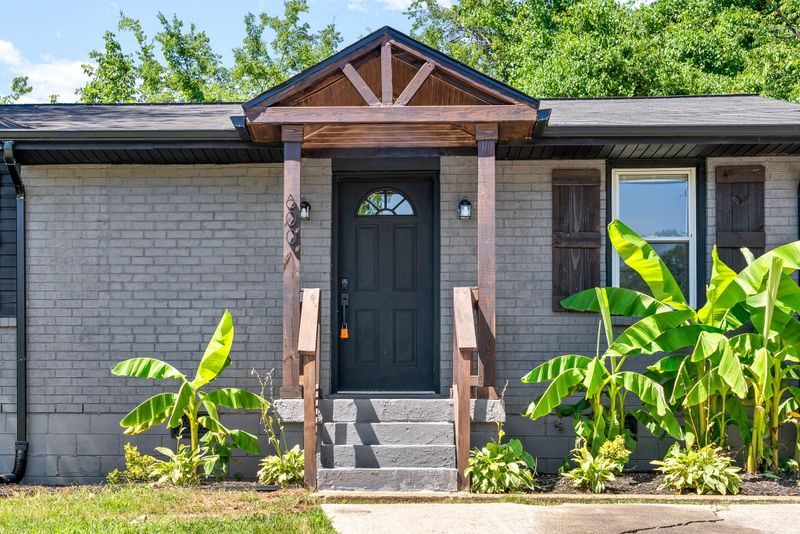 600 Maclaurin Ct, Nashville, TN 37207