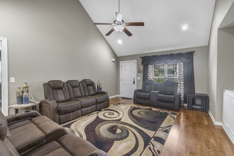 5208 Patience Dr, Smyrna, TN 37167