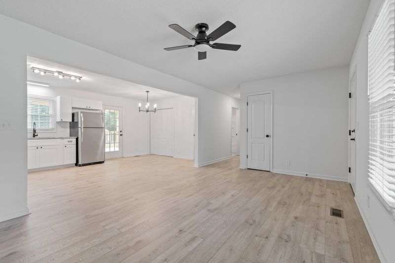 210 Twin Oak Dr, Murfreesboro, TN 37130
