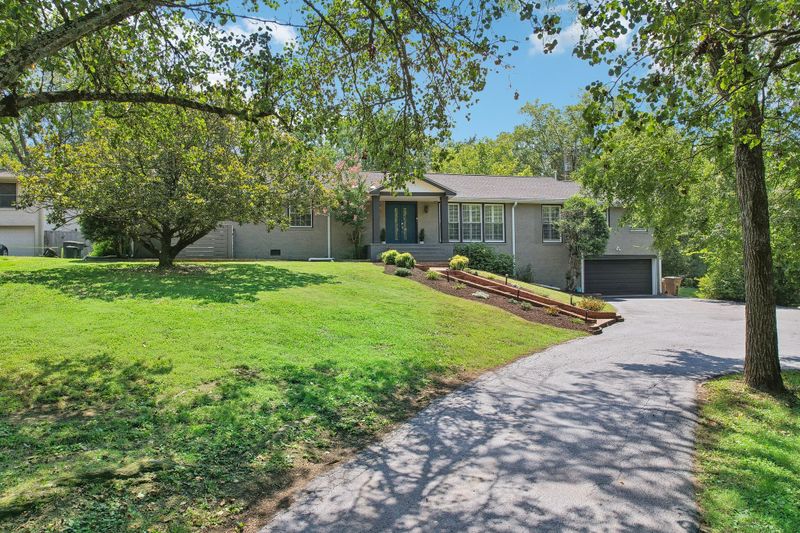 769 W Meade Dr, Nashville, TN 37205