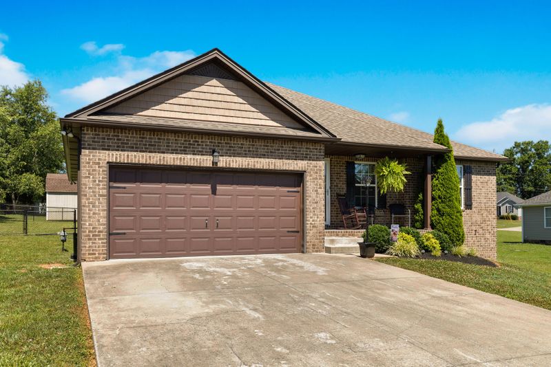 201 Onslow Dr, Portland, TN 37148