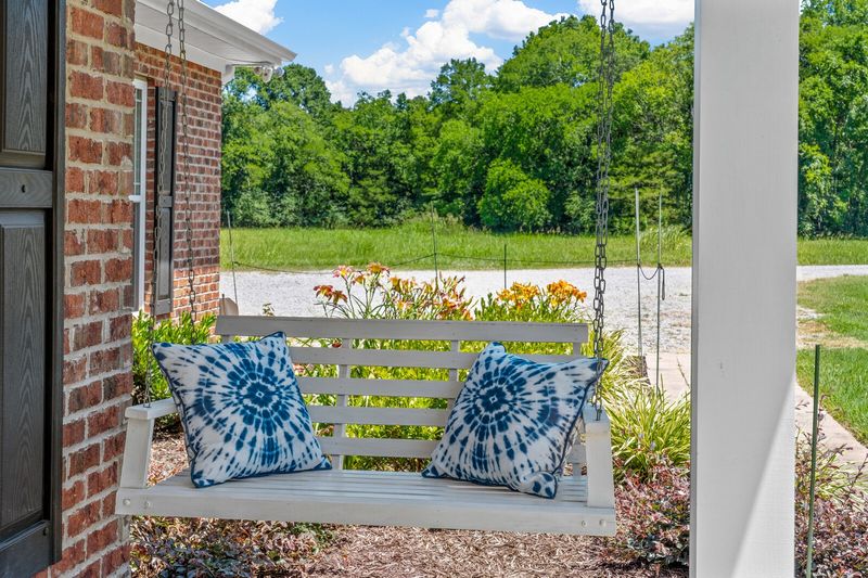 3917 Rockdale Fellowship Rd, Mount Juliet, TN 37122