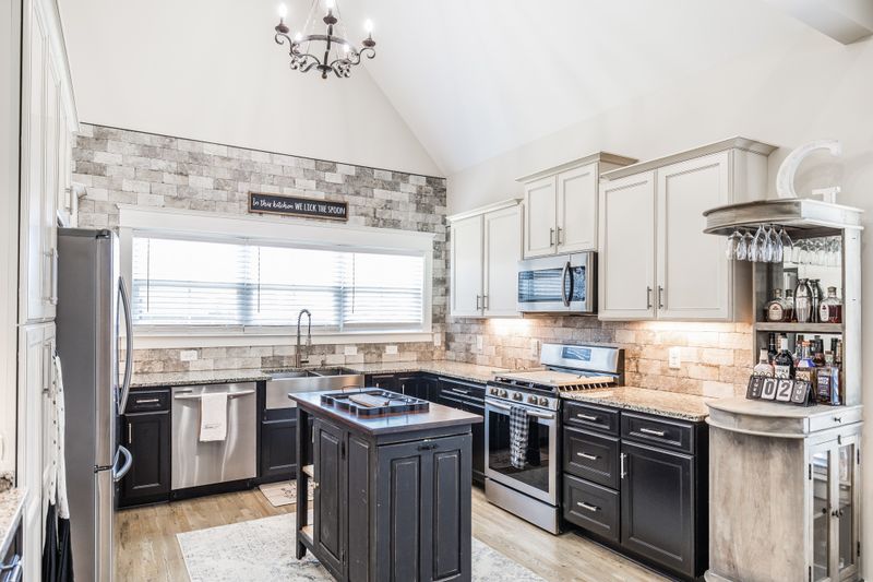 136 Bloomsbury Dr, Portland, TN 37148