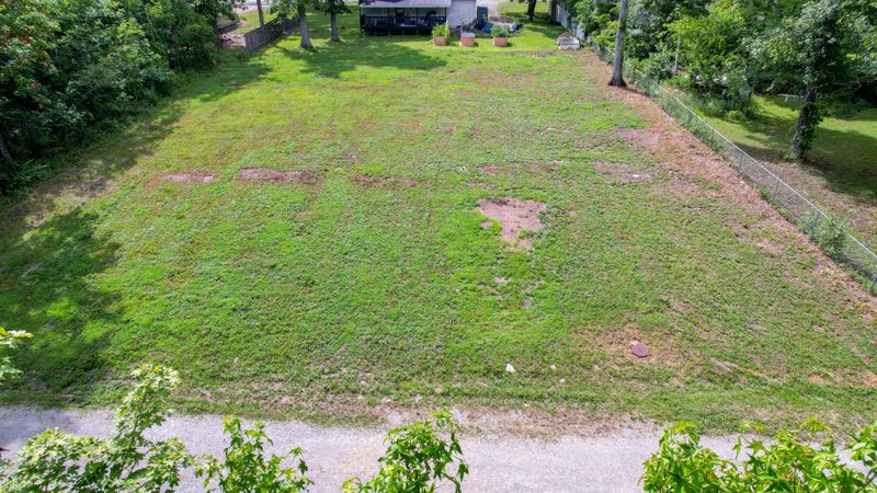150 Hickory St, Trenton, GA 30752