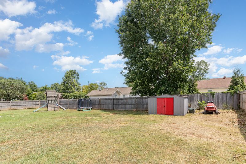 2826 Black Stallion Ct, Murfreesboro, TN 37130
