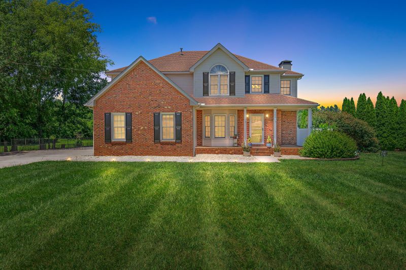 104 Kingston Ct, Murfreesboro, TN 37127