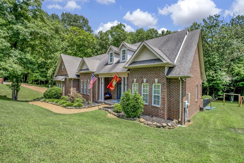 1204 Benton Hill Dr, Mount Juliet, TN 37122