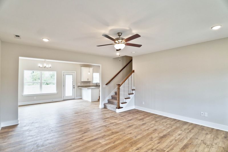 634 Vrabel Rd, Murfreesboro, TN 37130