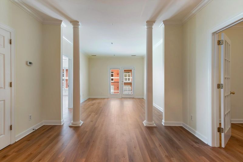 116 31st Ave N #208, Nashville, TN 37203
