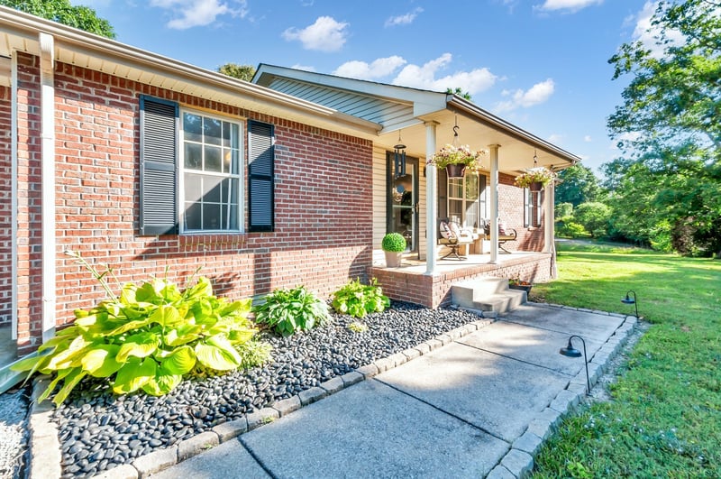 1030 Golden Pond Rd, Chapmansboro, TN 37035