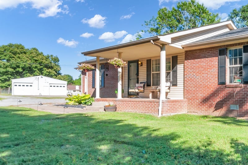 1030 Golden Pond Rd, Chapmansboro, TN 37035