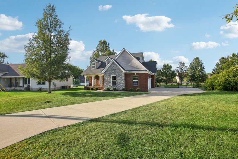 626 Crosswood Ct, Murfreesboro, TN 37127