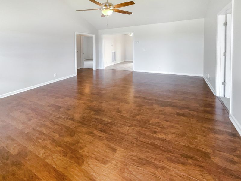1302 Aretha Dr, Murfreesboro, TN 37128