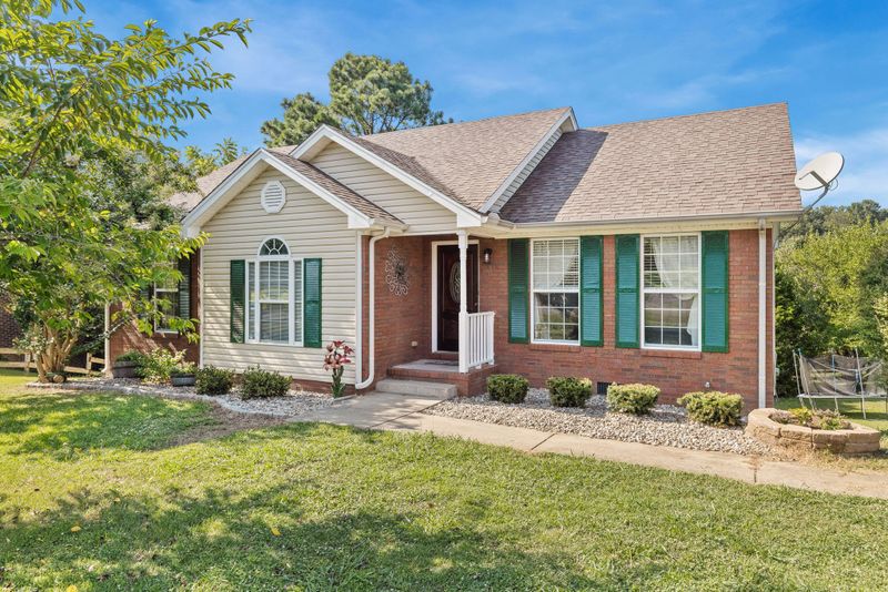 4379 Allison Ln, Springfield, TN 37172