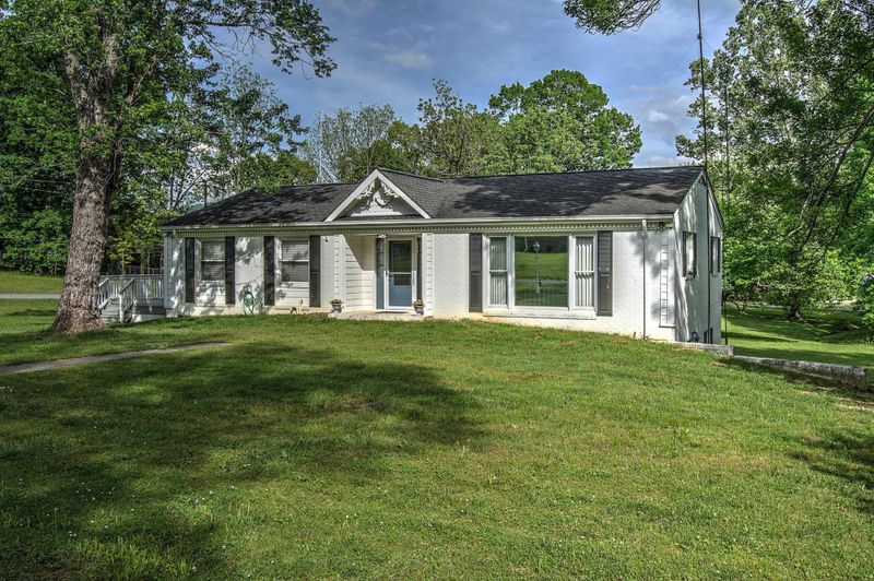 740 Poplar St, Trenton, GA 30752