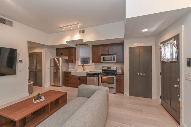 1202 6th Ave N, Nashville, TN 37208