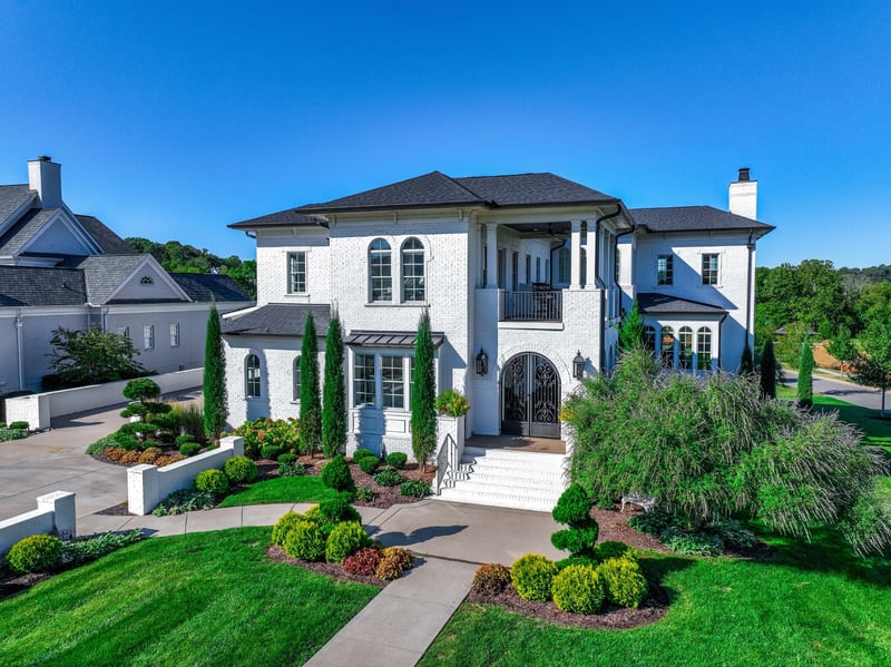 8601 Shortleaf Ct, College Grove, TN 37046