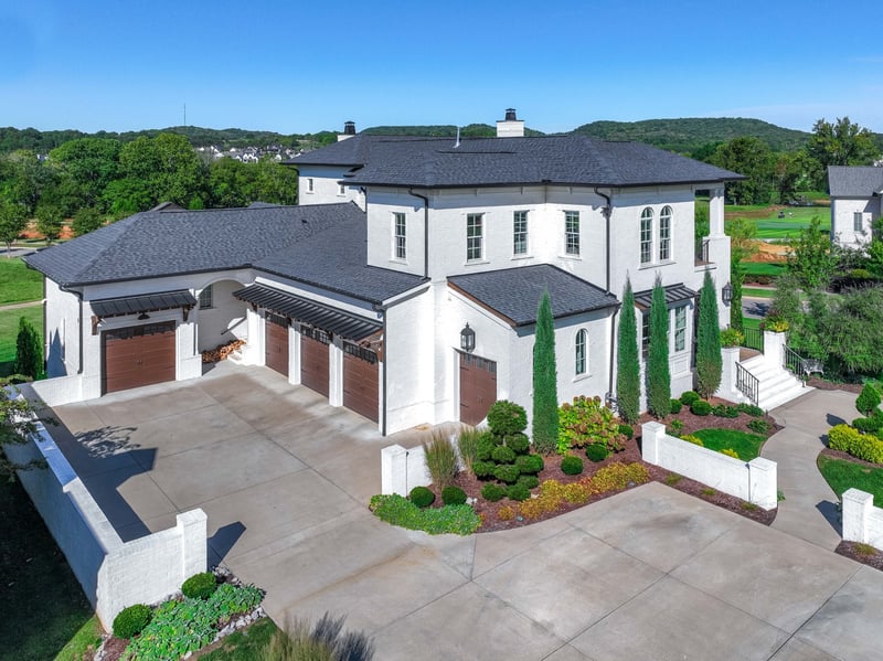 8601 Shortleaf Ct, College Grove, TN 37046