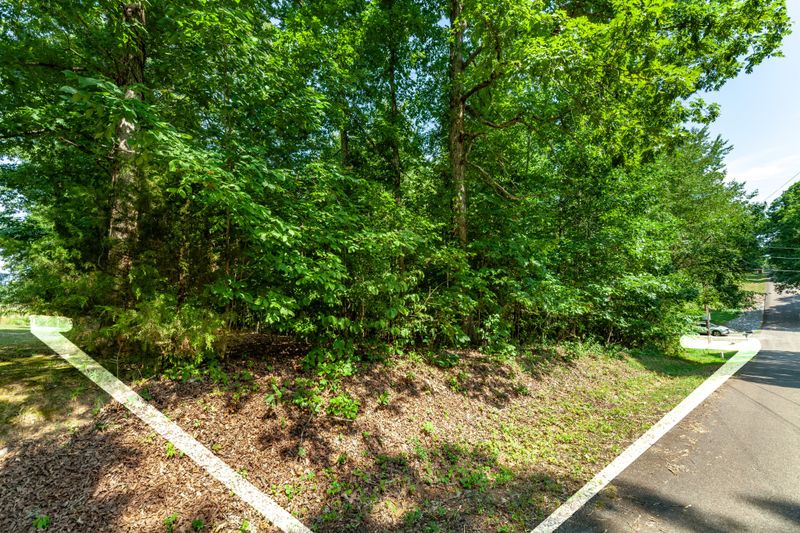107 Kimberly Dr, Dickson, TN 37055