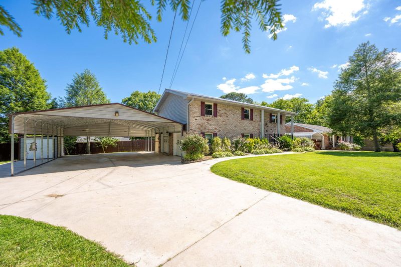 141 Forrest Park Dr, Chickamauga, GA 30707