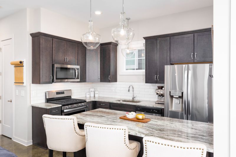 1026 Treaty Oaks Dr, Nashville, TN 37209