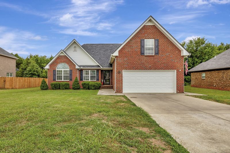 2313 Auldridge Dr, Christiana, TN 37037