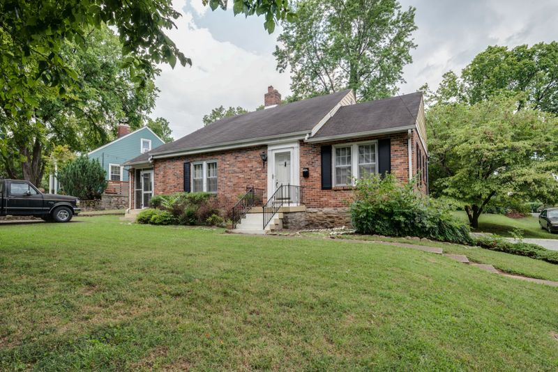 2344 Riverside Dr, Nashville, TN 37216