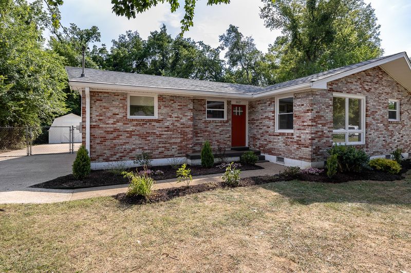 3837 Crouch Dr, Nashville, TN 37207
